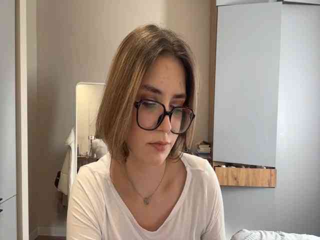 AlbaMihelcic webcam