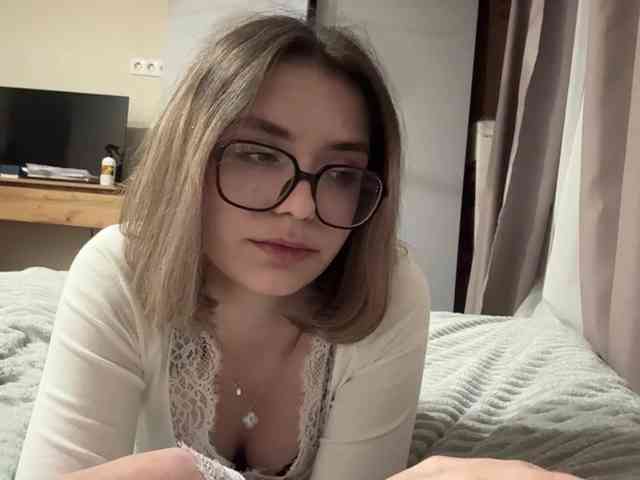 AlbaMihelcic webcam