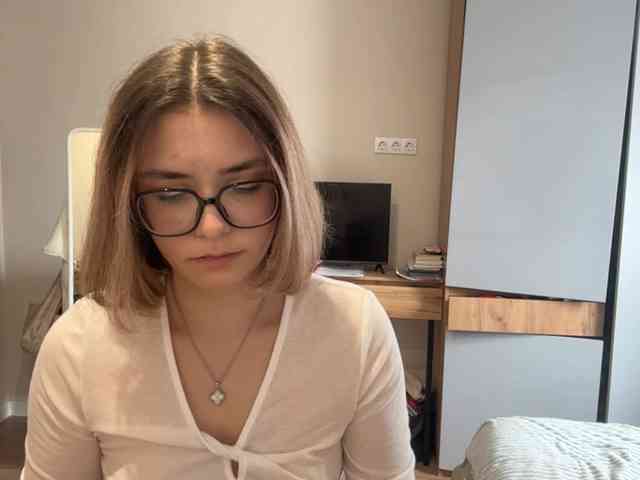 AlbaMihelcic webcam