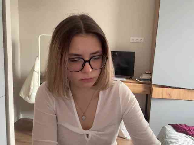 AlbaMihelcic webcam