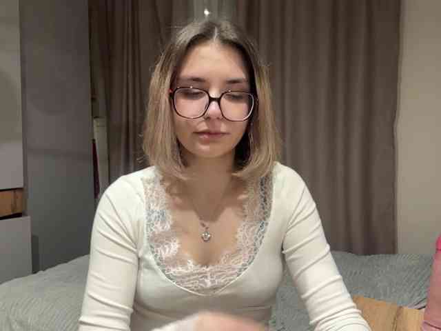 AlbaMihelcic webcam