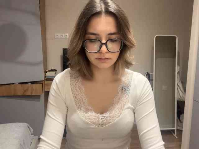 AlbaMihelcic webcam