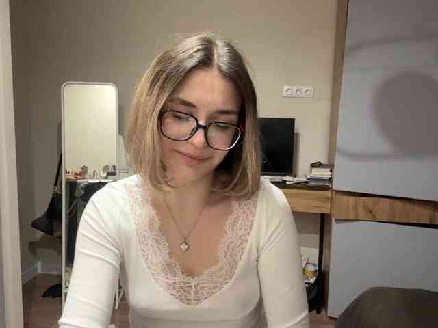 AlbaMihelcic webcam