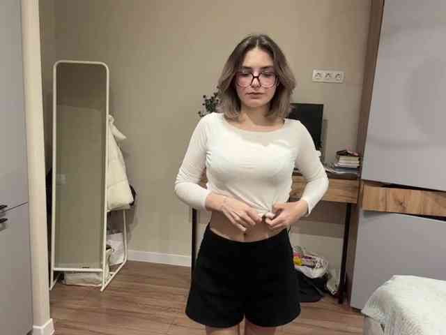 AlbaMihelcic webcam