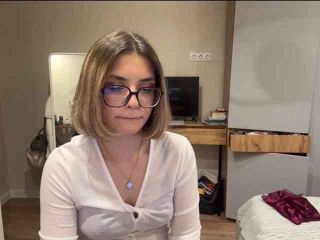 AlbaMihelcic webcam