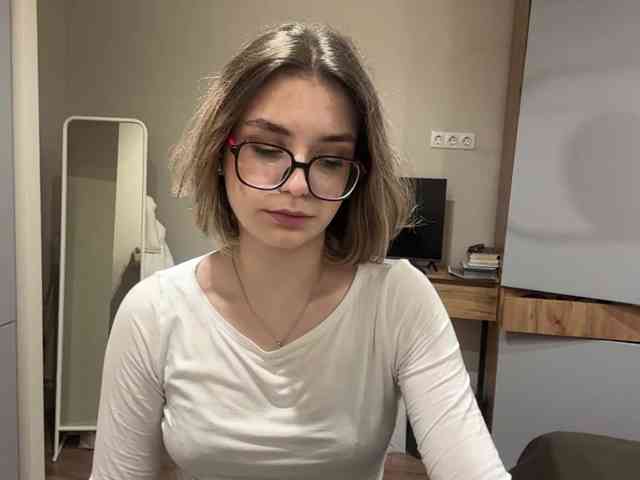 AlbaMihelcic webcam