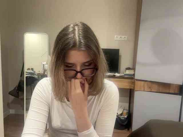 AlbaMihelcic webcam