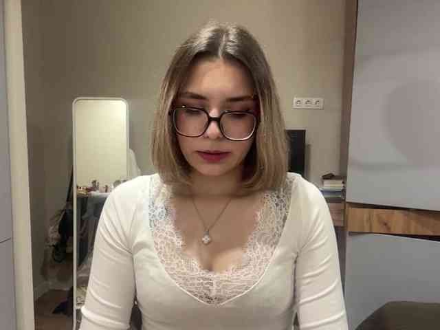 AlbaMihelcic webcam
