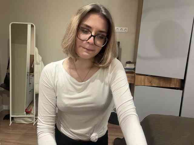AlbaMihelcic webcam