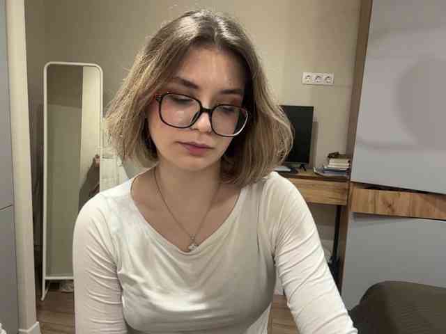AlbaMihelcic webcam