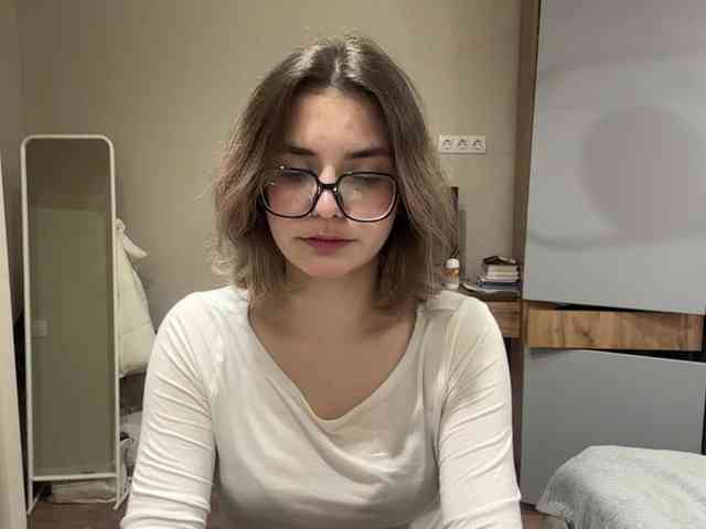 AlbaMihelcic webcam