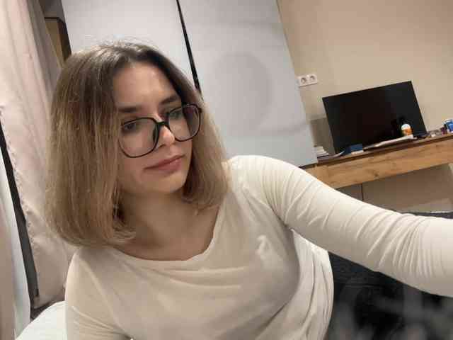 AlbaMihelcic webcam