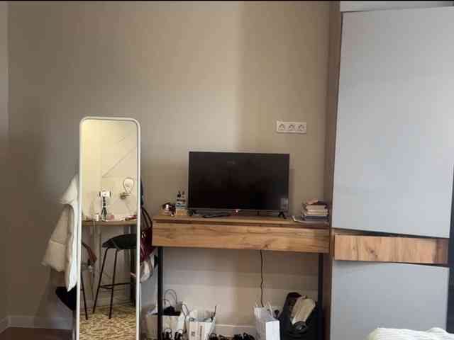 Albamihelcic's cam show statistics and live stream