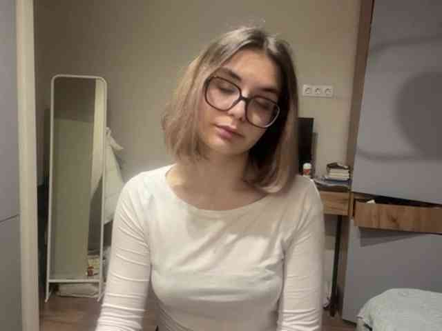 AlbaMihelcic webcam