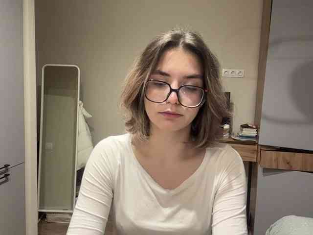 AlbaMihelcic webcam