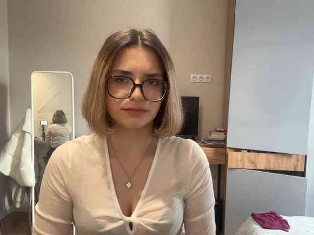 AlbaMihelcic webcam