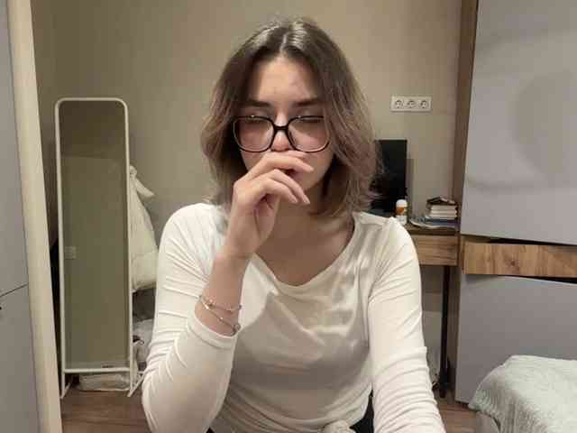 AlbaMihelcic webcam