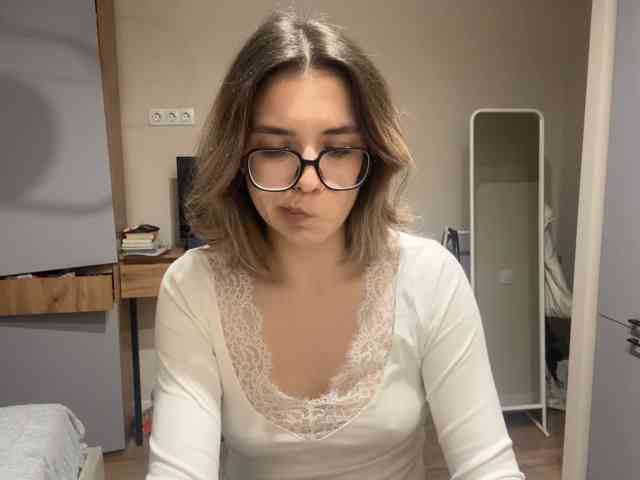 AlbaMihelcic webcam