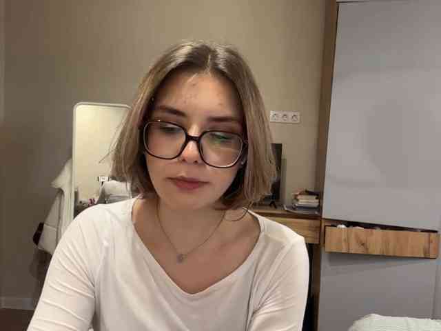 AlbaMihelcic webcam
