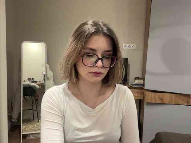 AlbaMihelcic webcam