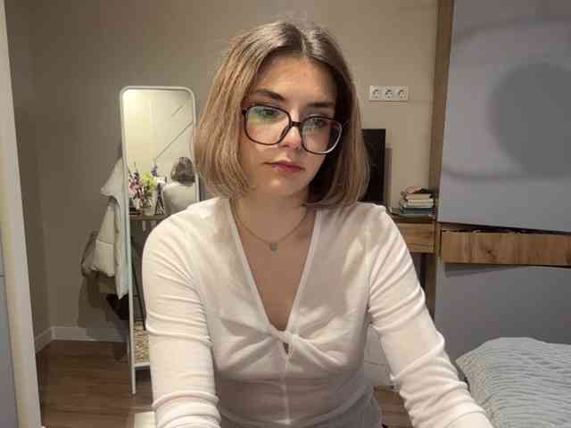 AlbaMihelcic webcam