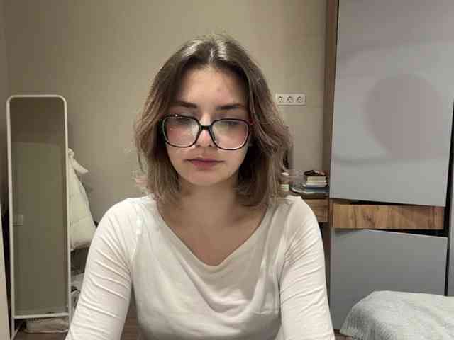 AlbaMihelcic webcam