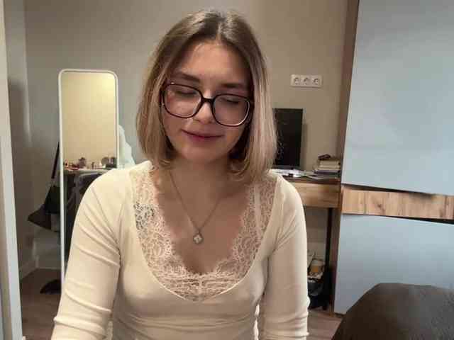 AlbaMihelcic webcam