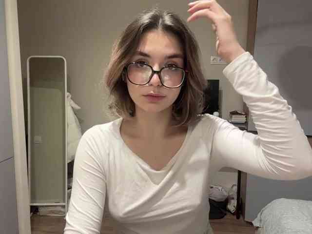AlbaMihelcic webcam