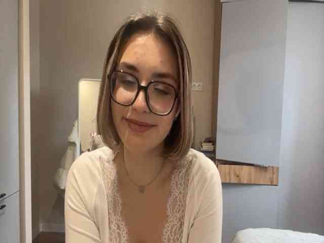 AlbaMihelcic webcam