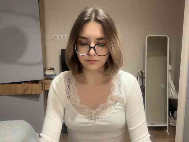 AlbaMihelcic webcam