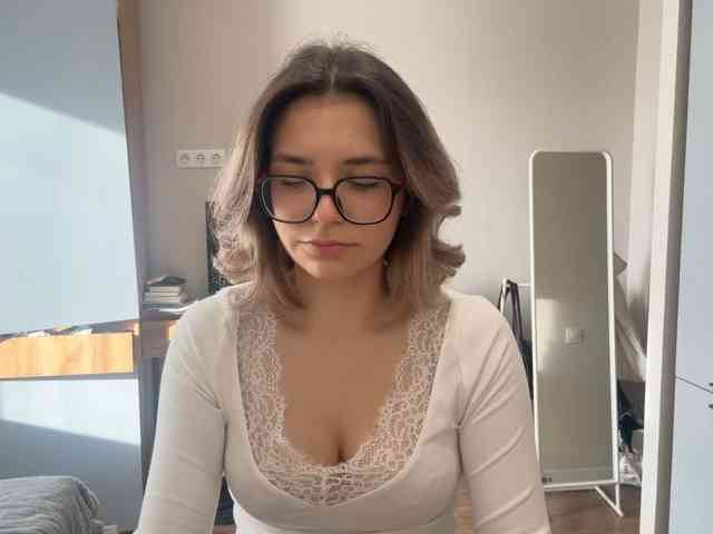 AlbaMihelcic webcam