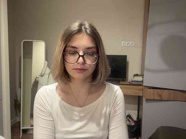 AlbaMihelcic webcam