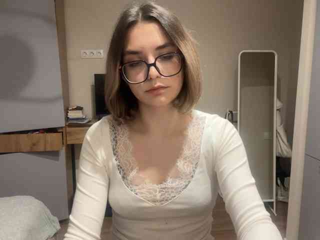 AlbaMihelcic webcam