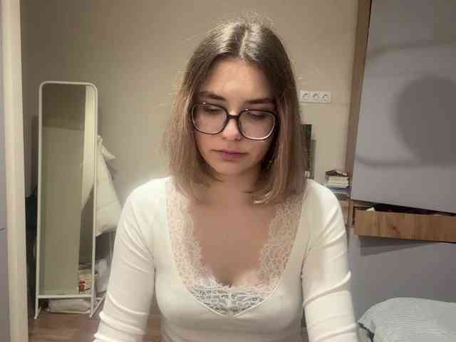 AlbaMihelcic webcam