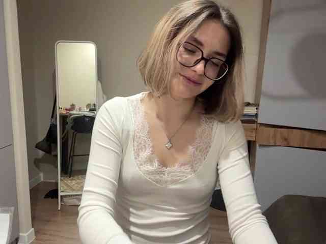 AlbaMihelcic webcam