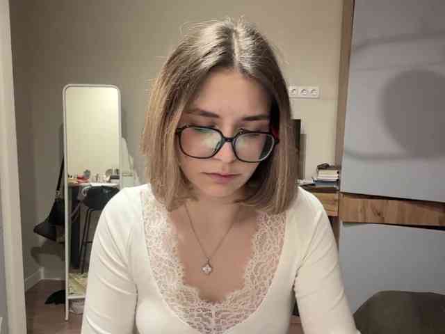 AlbaMihelcic webcam