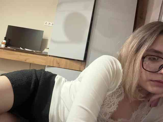 AlbaMihelcic webcam