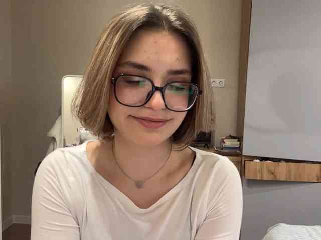 AlbaMihelcic webcam