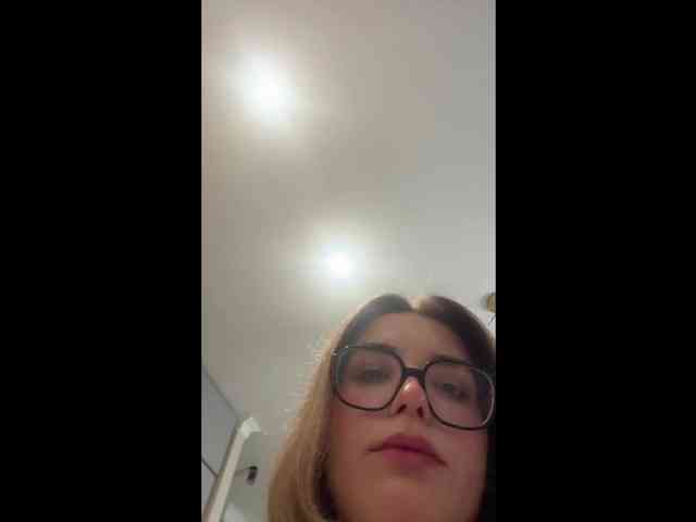 AlbaMihelcic webcam