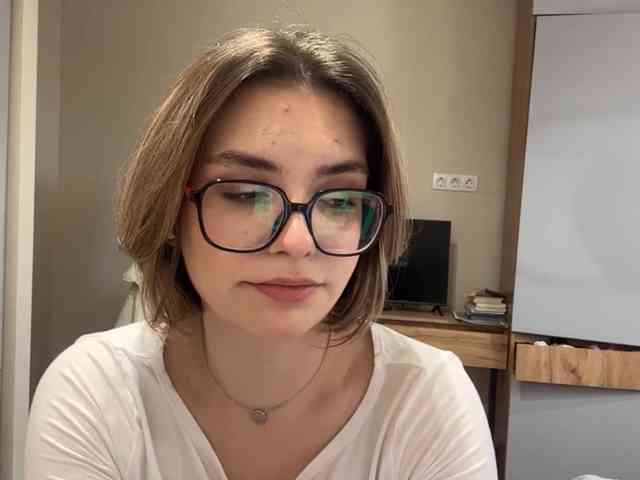 AlbaMihelcic webcam