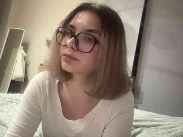AlbaMihelcic webcam