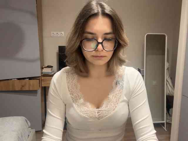 AlbaMihelcic webcam