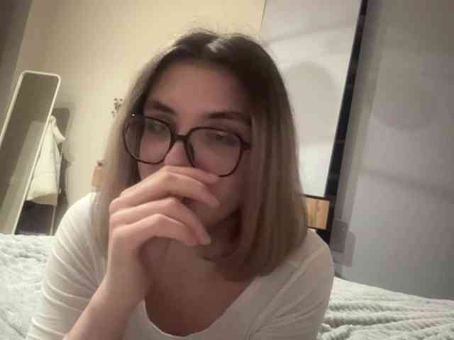 AlbaMihelcic webcam