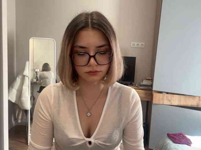 AlbaMihelcic webcam