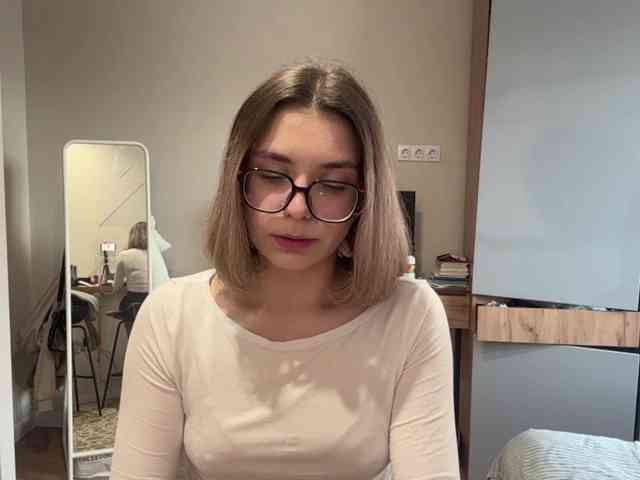 AlbaMihelcic webcam
