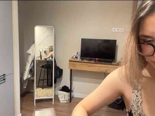 AlbaMihelcic webcam