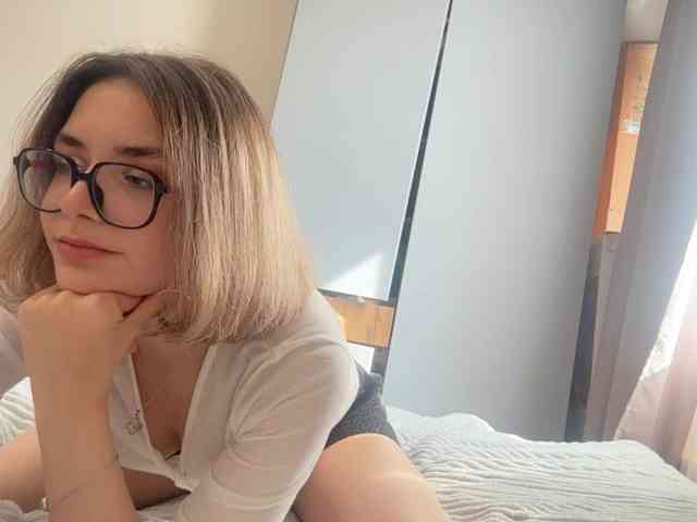 AlbaMihelcic webcam
