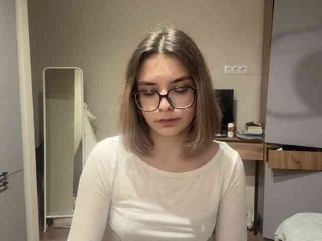 AlbaMihelcic webcam