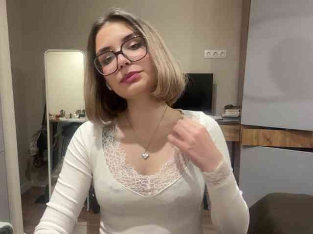 AlbaMihelcic webcam