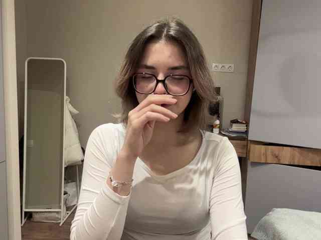 AlbaMihelcic webcam